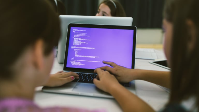 Saudi Arabia to introduce AI lessons in schools starting 2025