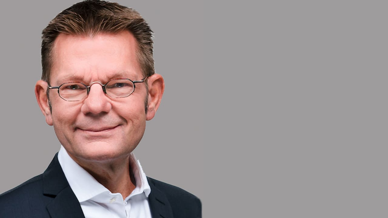 News: Paessler announces Helmut Binder as CEO