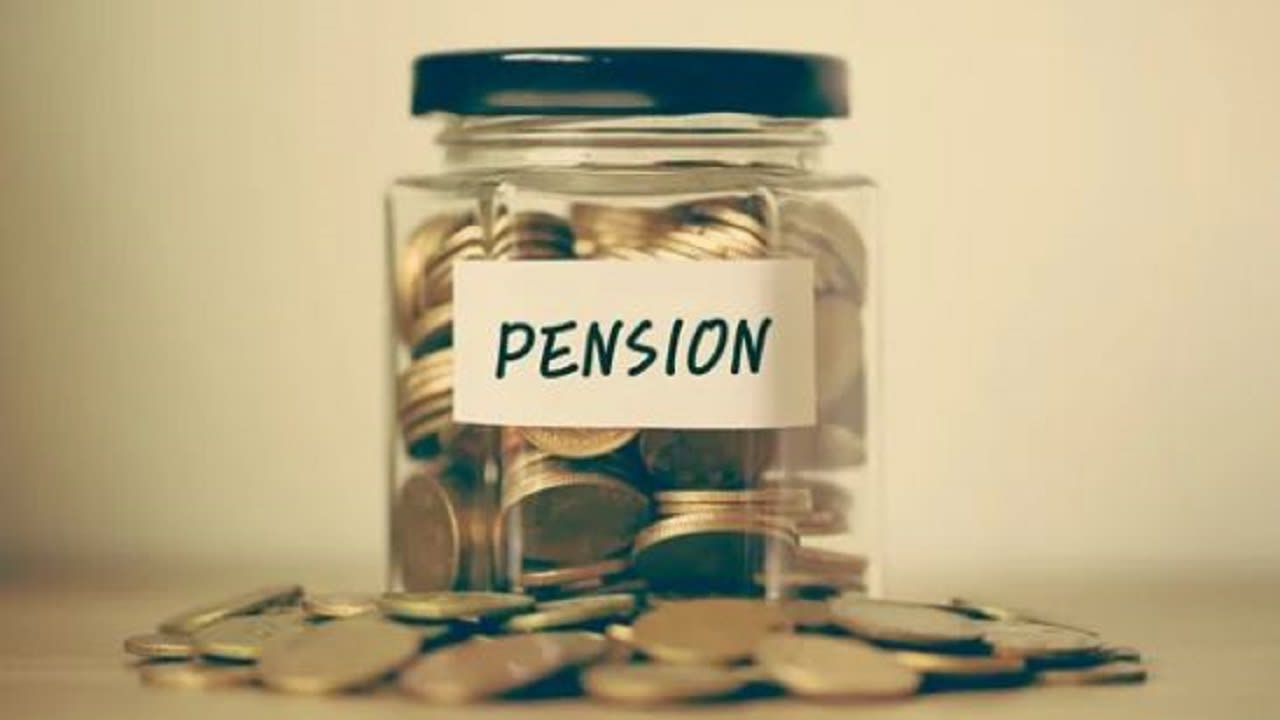 News Indian government employees who resign are ineligible for pension