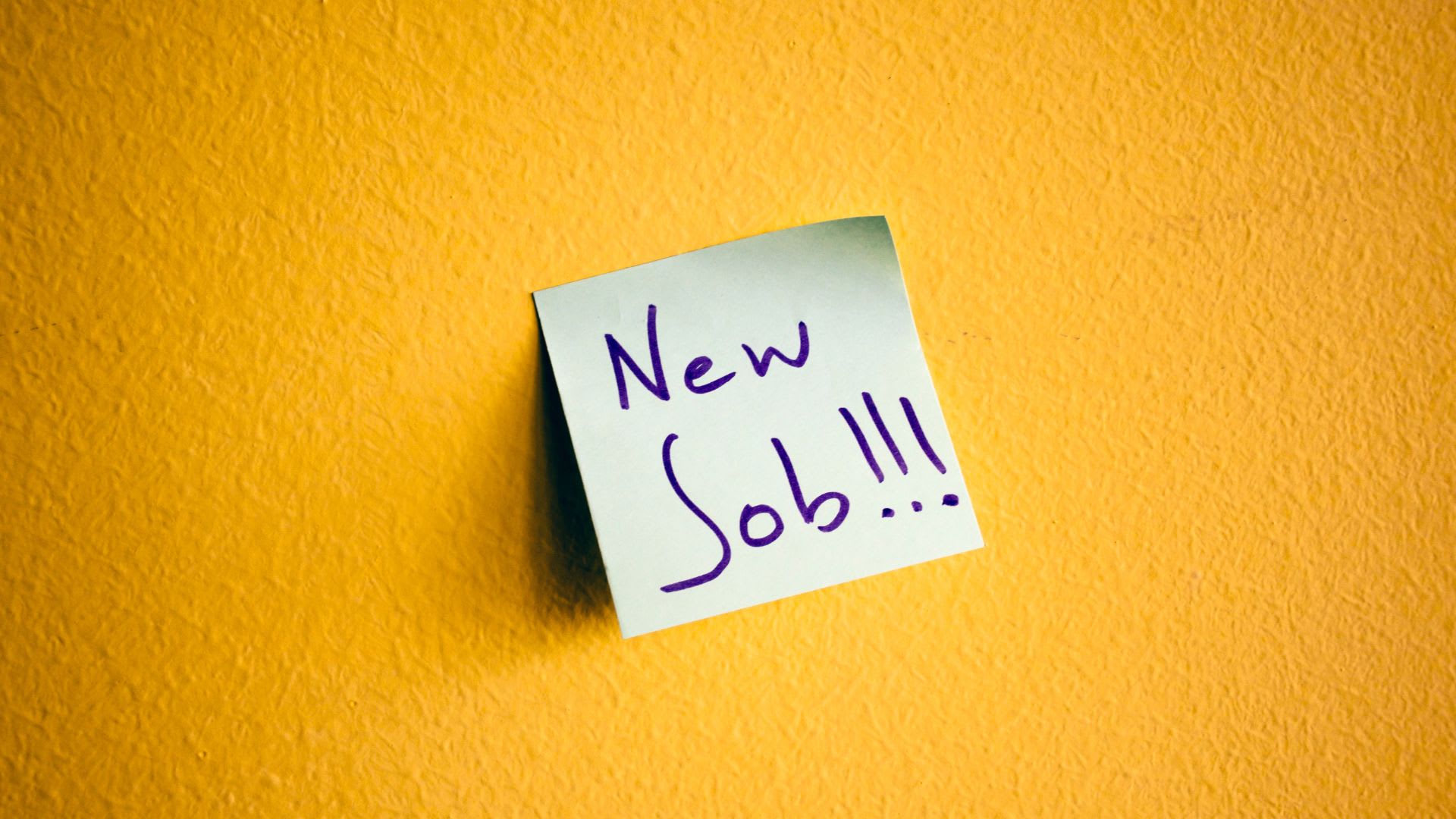 Why are 44% of employees in Australia looking for new jobs in the second half of the year?