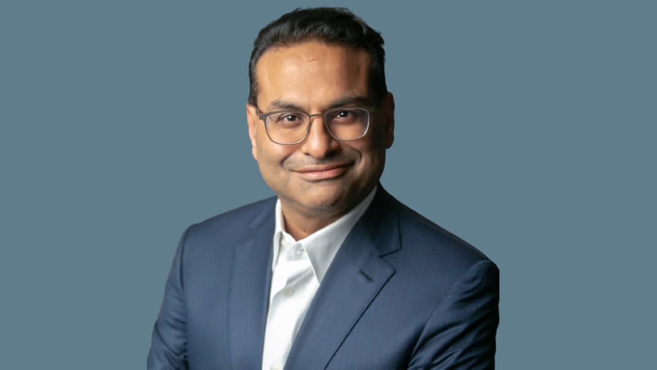 Starbucks ceo laxman narasimhan