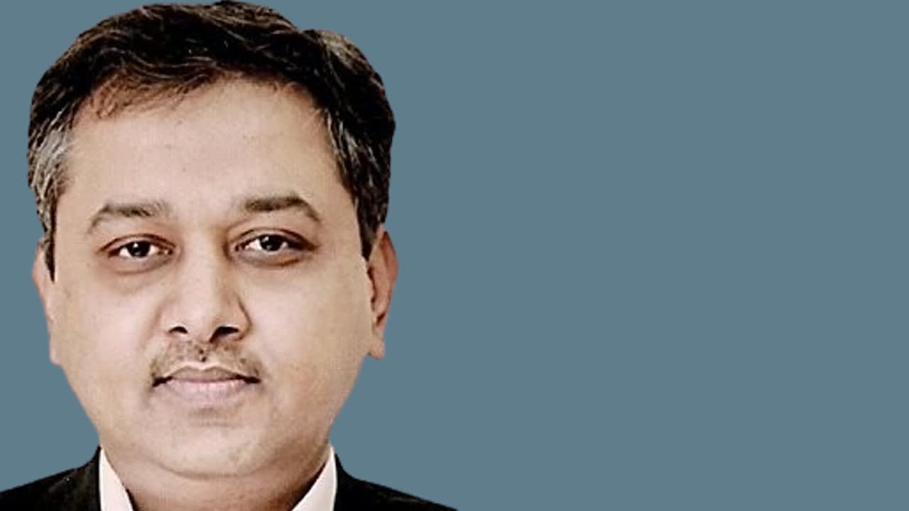 News Ashok Leyland appoints Shenu Agarwal as MD & CEO — People Matters