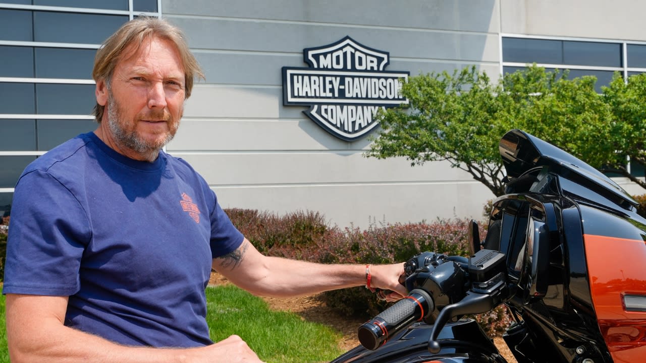 CEO Jochen Zeitz, who helped Harley-Davidson avoid bankruptcy, to step down in 2025 —