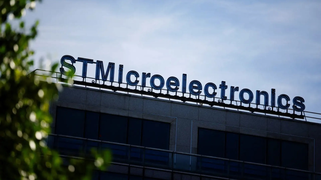 2,800 layoffs by 2027: STMicroelectronics hit by poor sales