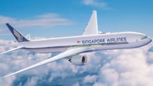 Singapore Airlines announces record profits of US$1.6 Billion, rewards staff with 8 months&#039; bonus