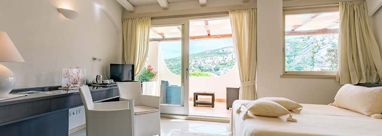 SARDAIGNE | Baja Sardinia - Hotel Punta Est 4* dès 449 € / personne