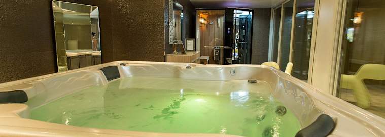 CORSE | Calvi - Hôtel Revellata 3* dès 78 € / chambre