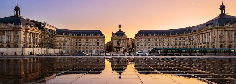 AQUITAINE | Bordeaux - Croisière Famille - Bordeaux, entre terroir et histoire 5* dès 1259 € / personne