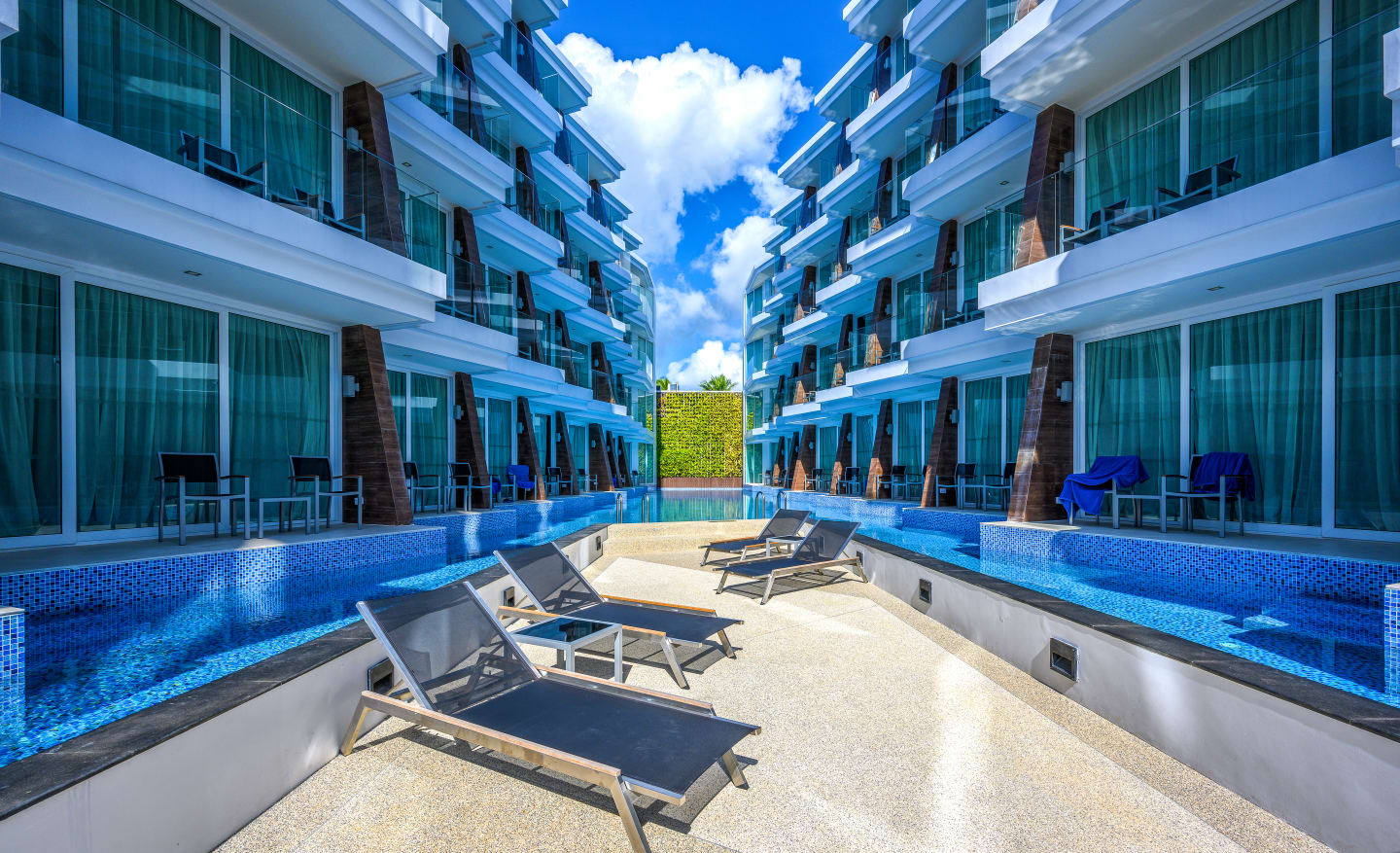 The Beachfront Hotel Phuket 4* | Turkish Airlines Holidays Resort hotel in Phuket Thailand beachfront breakfast buffet