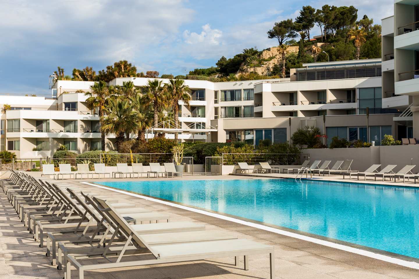 Nhow Marseille 4*