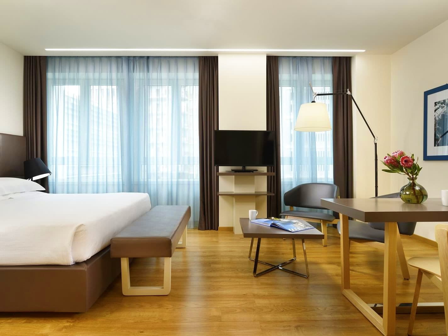 Unahotels Century Milano 4*