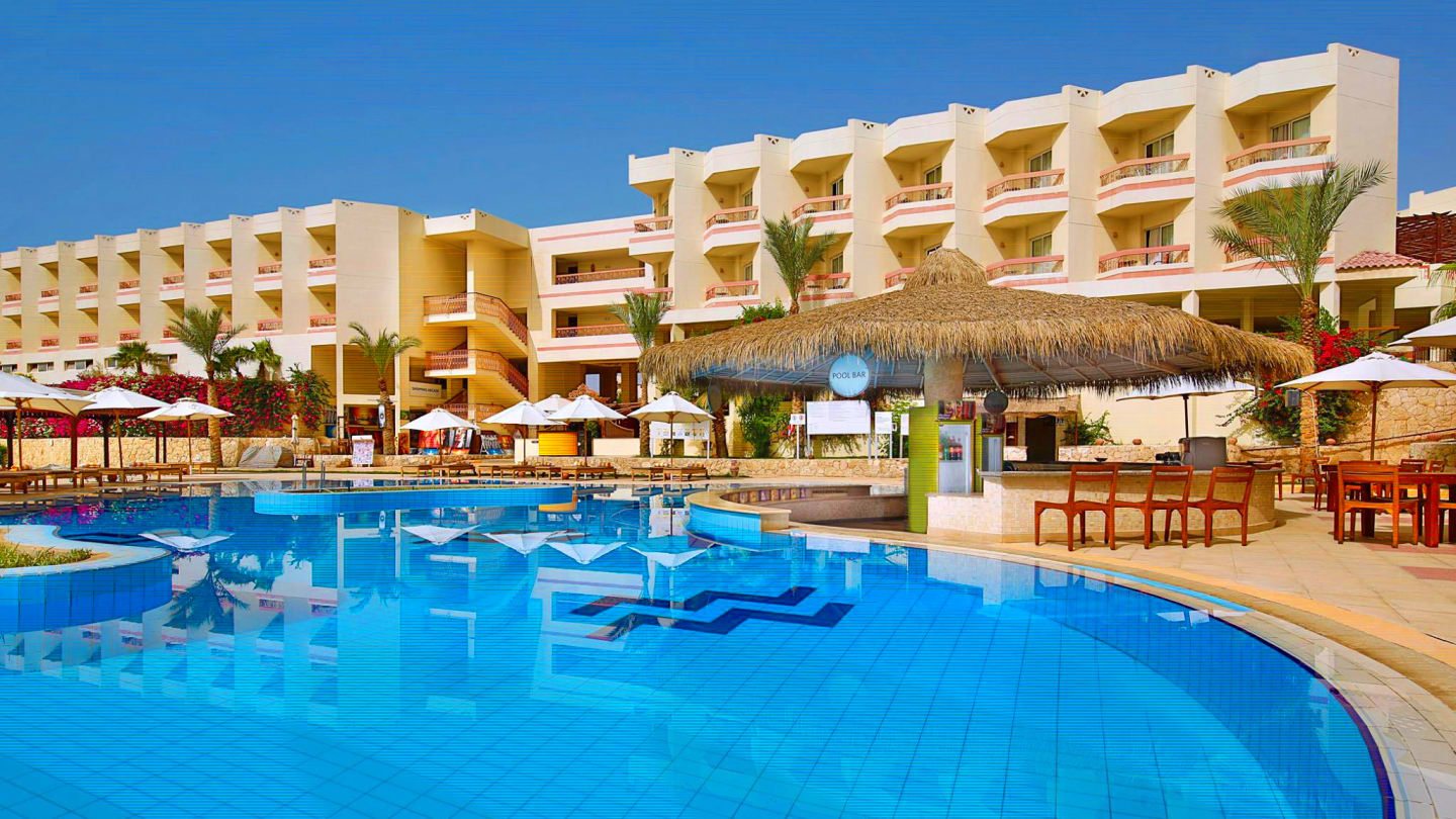 Doubletree By Hilton Sharks Bay Resort 4*