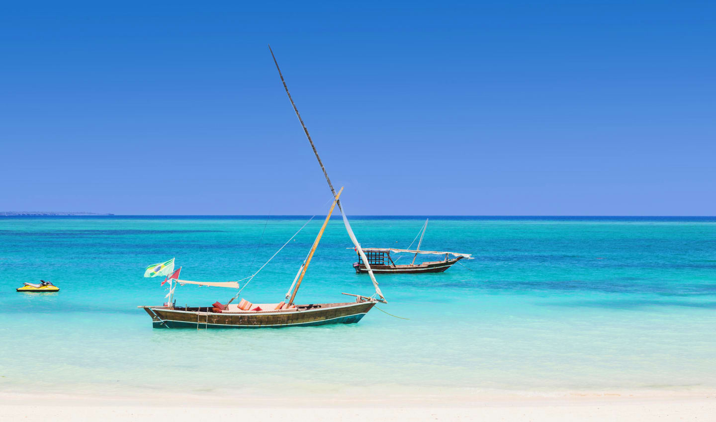 Hakuna Majiwe Beach Lodge 4*