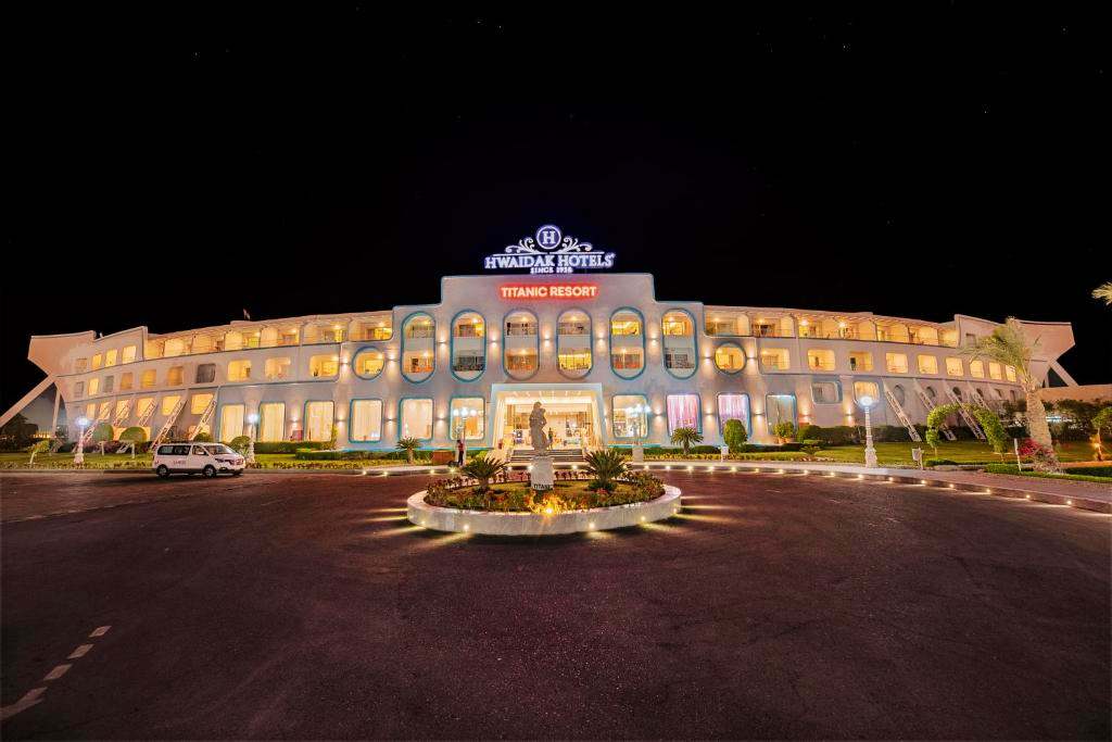 Titanic Aqua Park Resort - Families and Couples only 4*