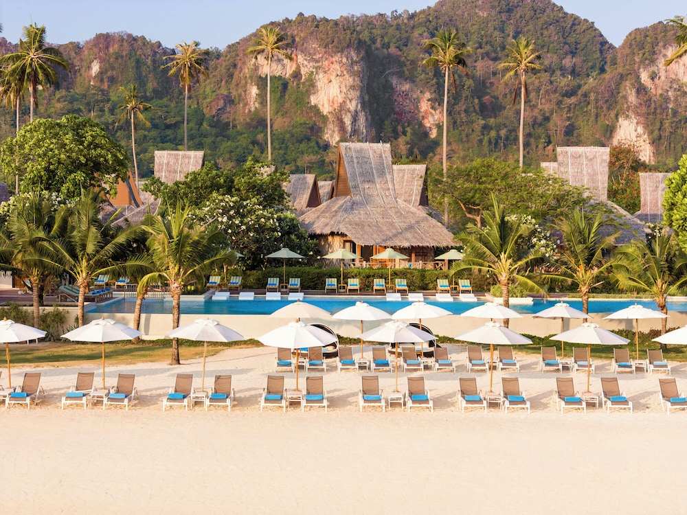 Saii Phi Phi Island Village 5*