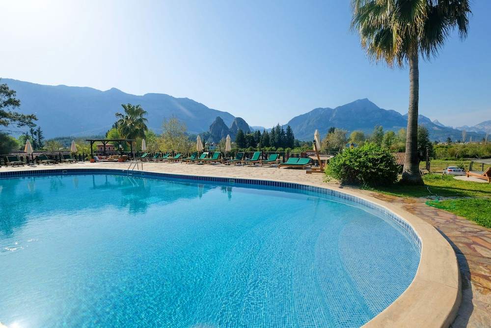 Hotel Berke Ranch & Nature 3*