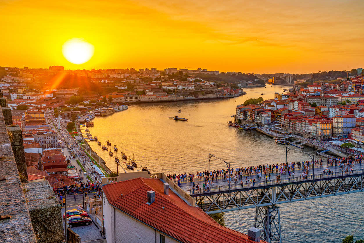 Escapade Citadine À Porto 4*