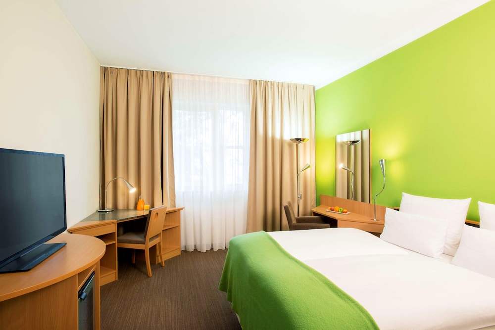 Nh München Messe 4*