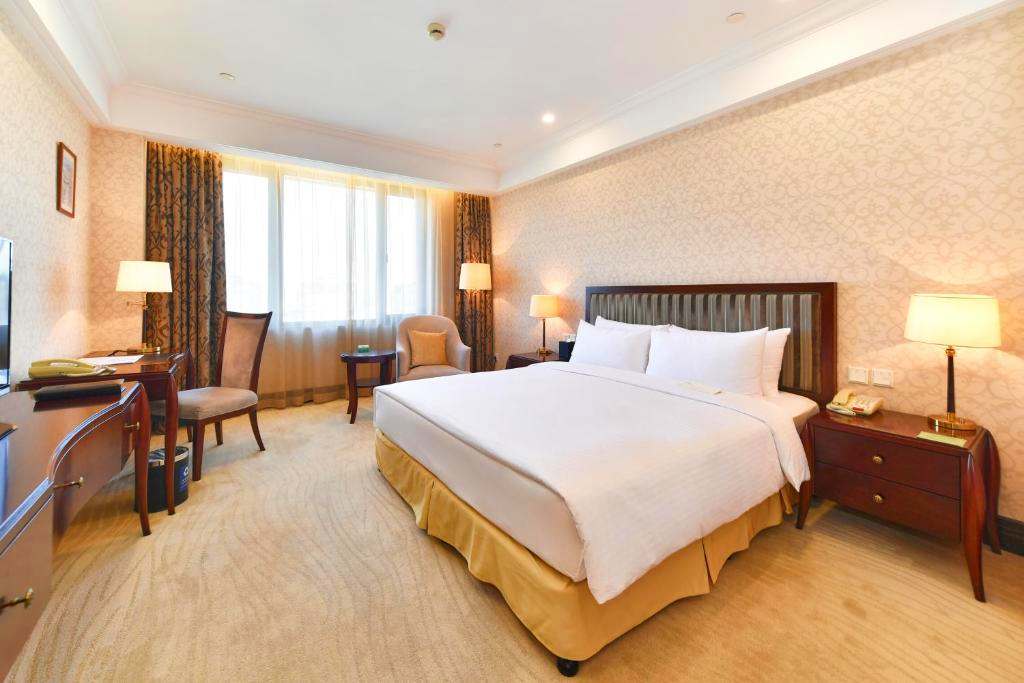 Evergreen Laurel Hotel Shanghai 4*
