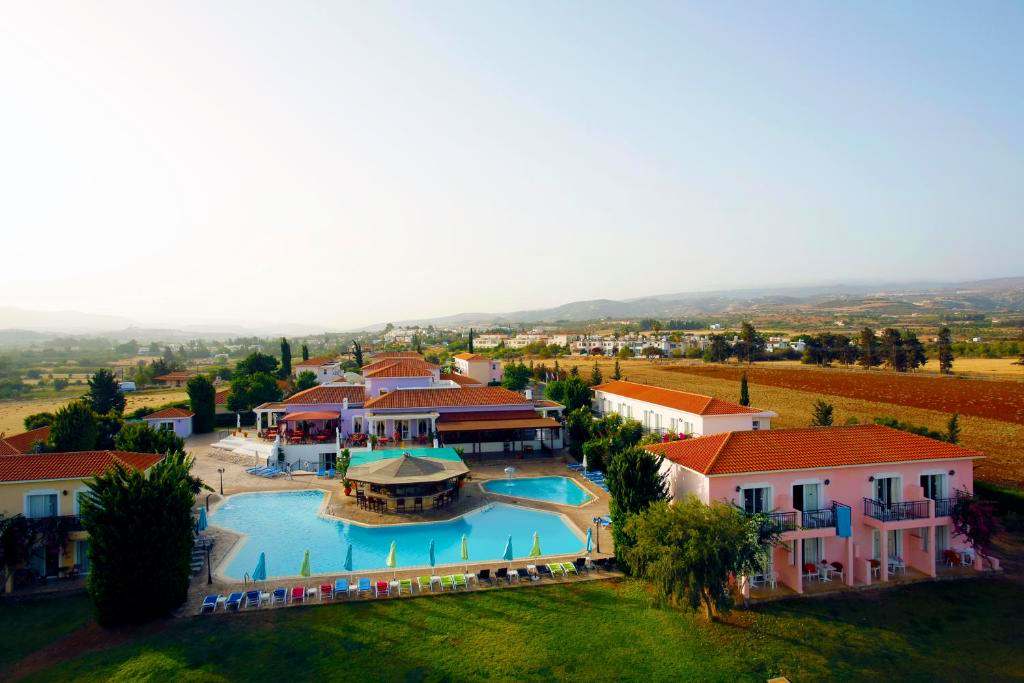 Akamanthea Holiday Village 4*