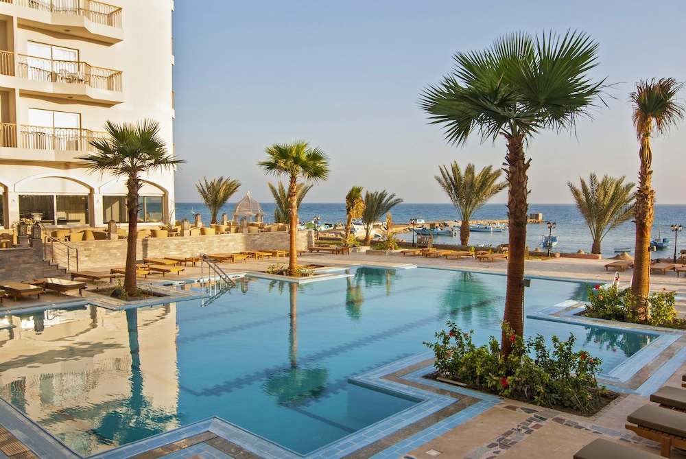 Royal Star Beach Resort 4*