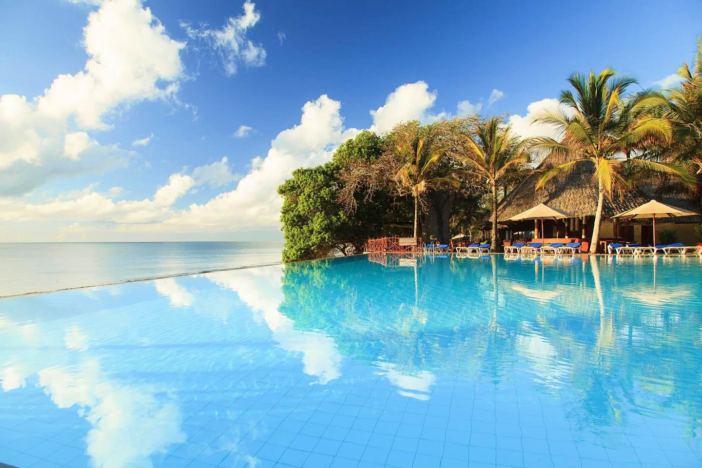Baobab Beach Resort & Spa 4*