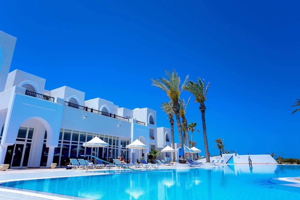 Al Jazira Beach & Spa 3*