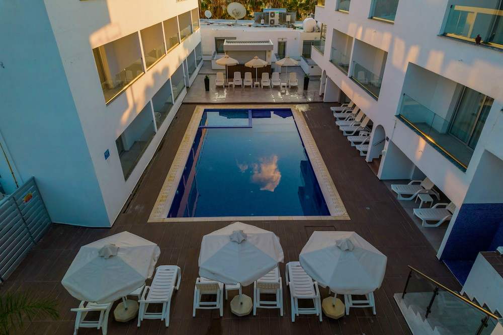 Milea Hotel 3*