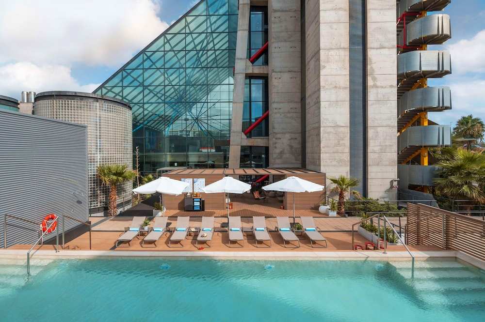 Hyatt Regency Barcelona Tower 5*