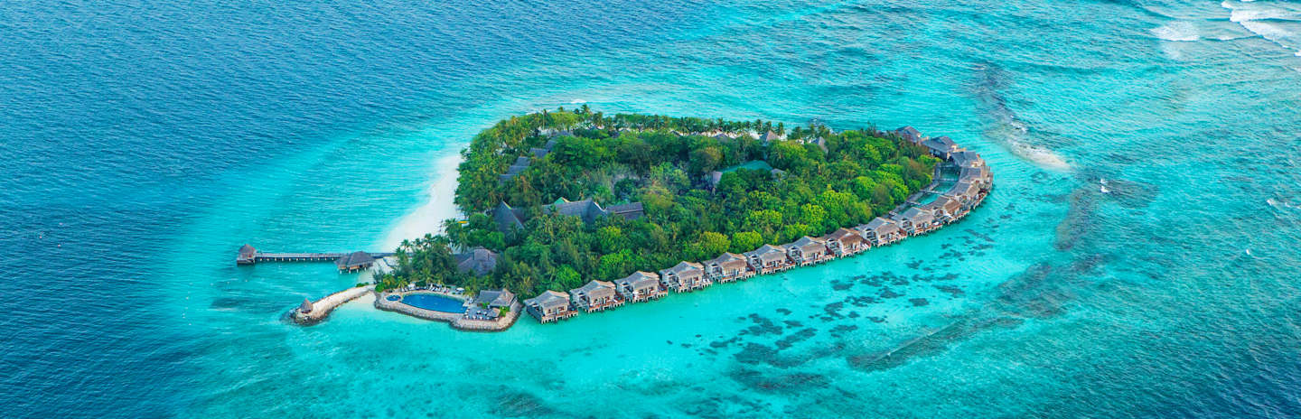 Taj Coral Reef Resort & Spa 5*