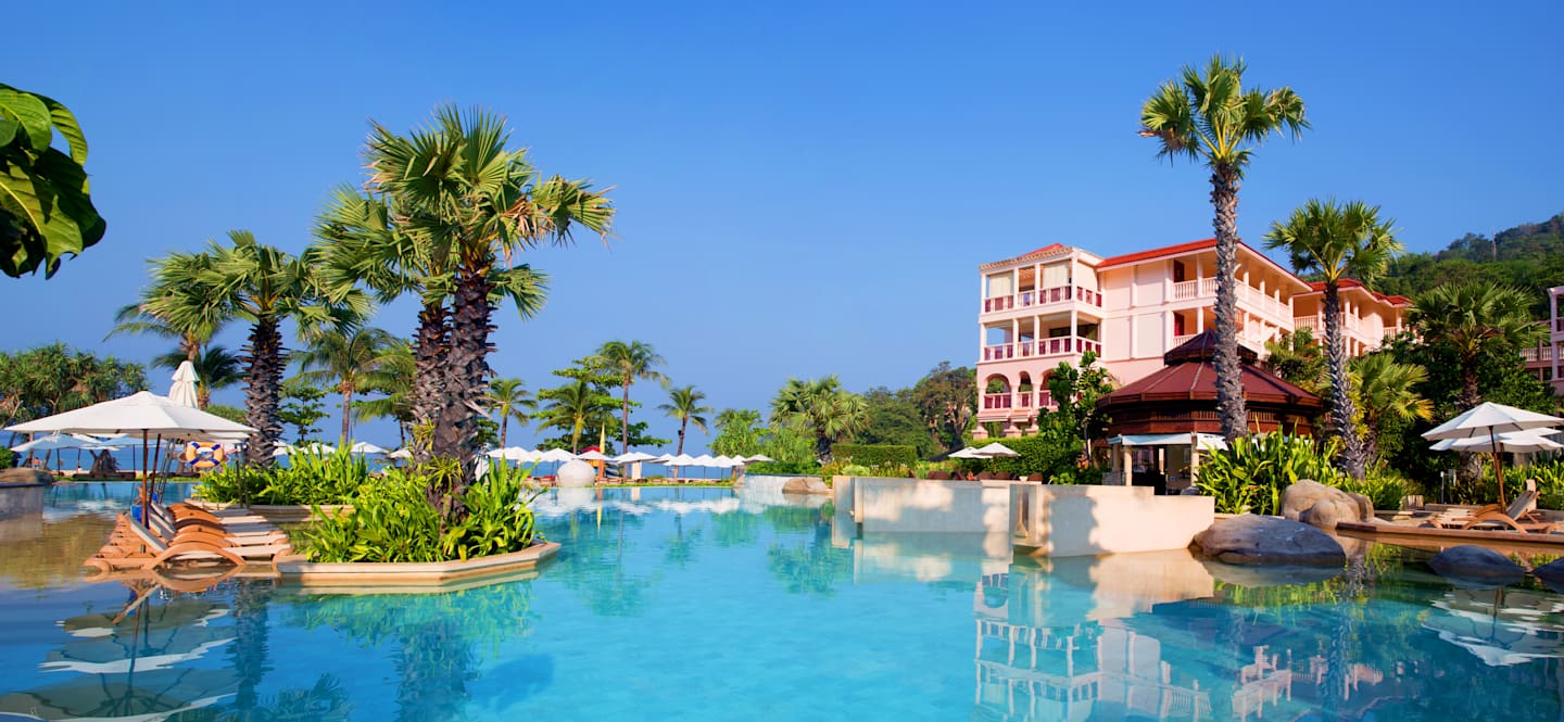 Centara Grand Beach Resort Phuket 5*
