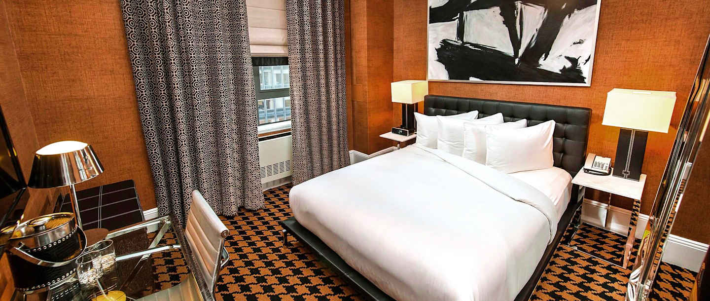 Ameritania At Times Square 4*