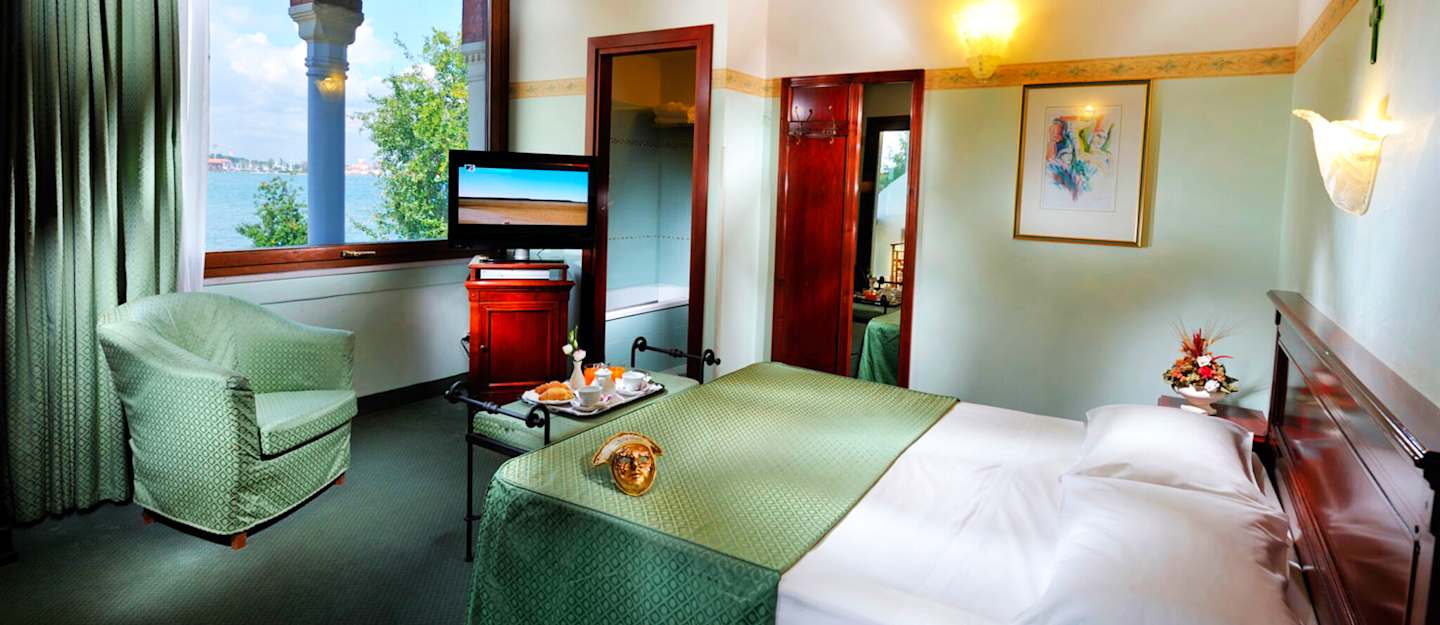 Romantik Hotel Russo Palace 4*