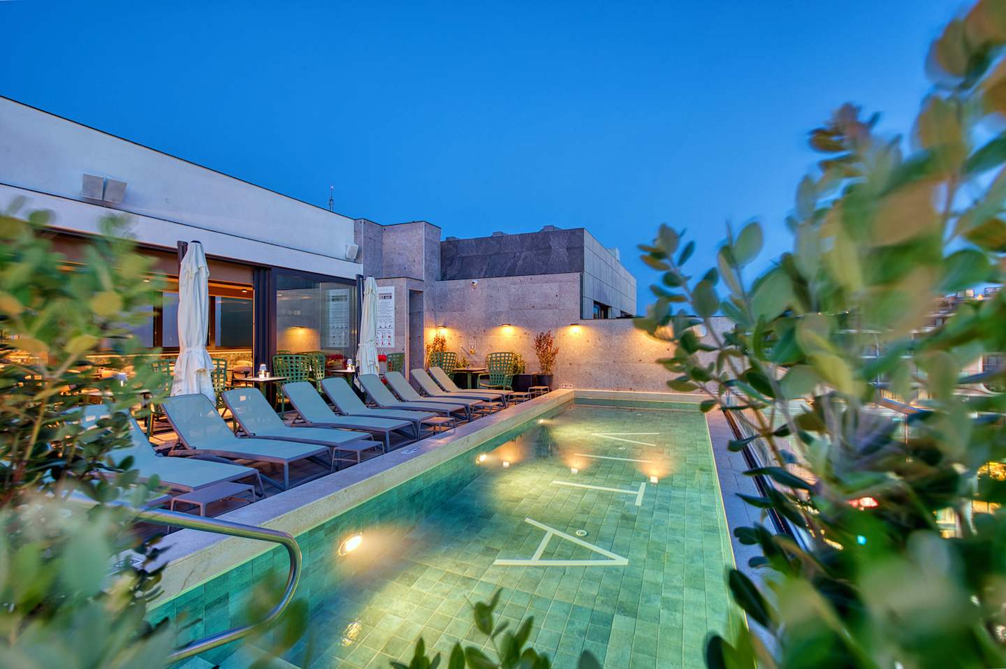 Vita Hotel & Rooftop 3*