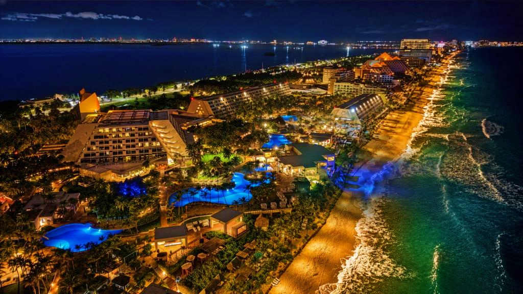 Hôtel The Pyramid Cancun by Oasis 5*