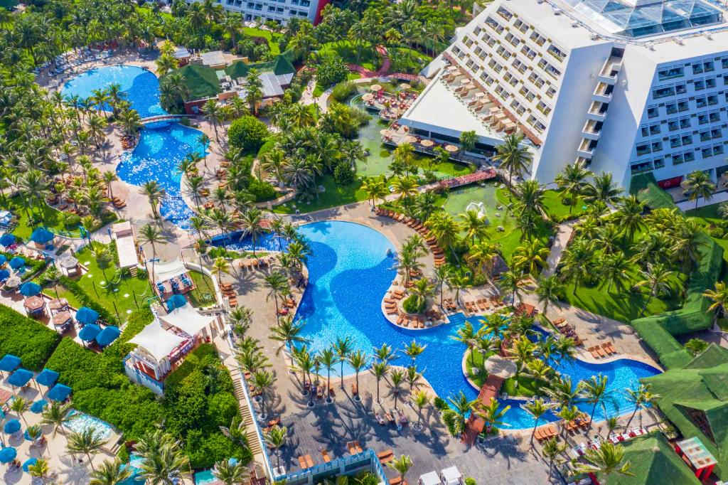 Hôtel The Pyramid Cancun by Oasis 5*
