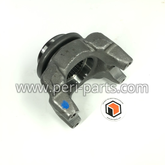 MBA/6803500744 Freightliner YOKE SPL 100-W/DUST SLD