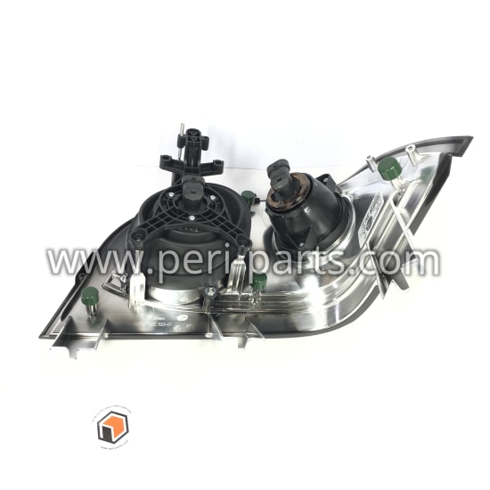 AL236387 John Deere Headlight