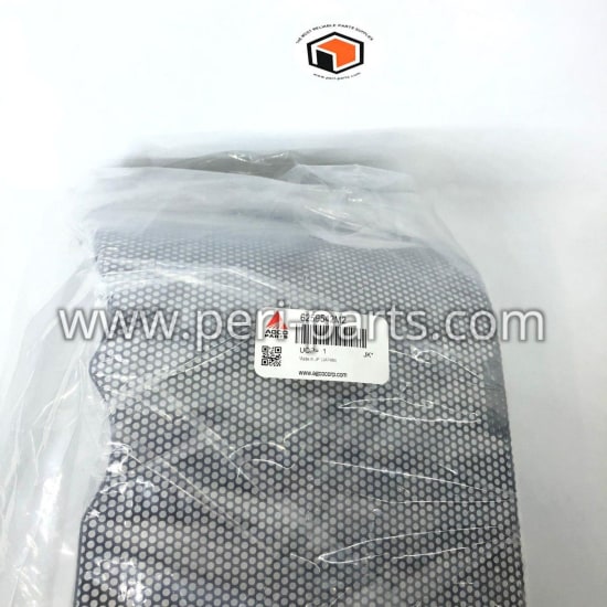 6259542M2 Agco HOOD SCREEN