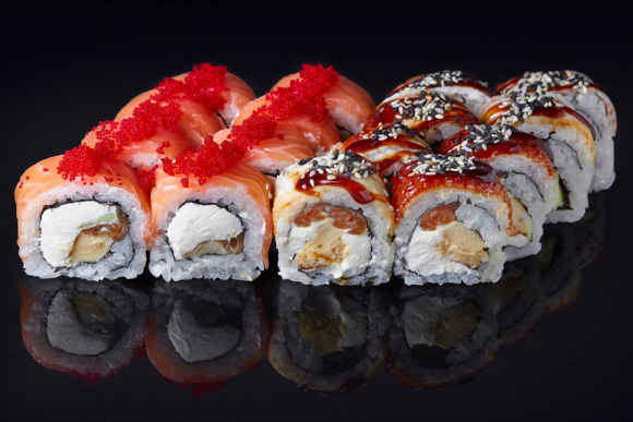 2 Sushi Rolls 2 Sushi Rolls