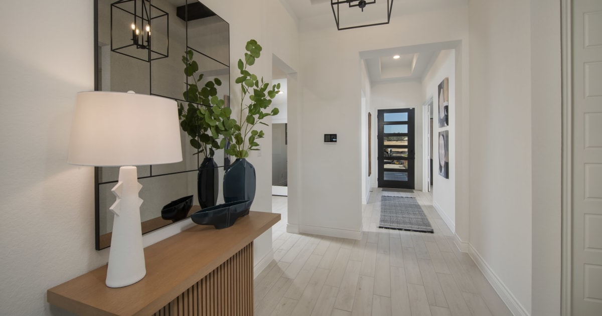 Grand Entrances | Gallery of Homes | Perry Homes
