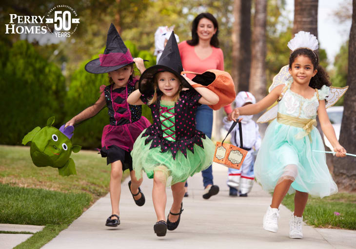 How to Make Halloween a Family-friendly Neighborhood Affair