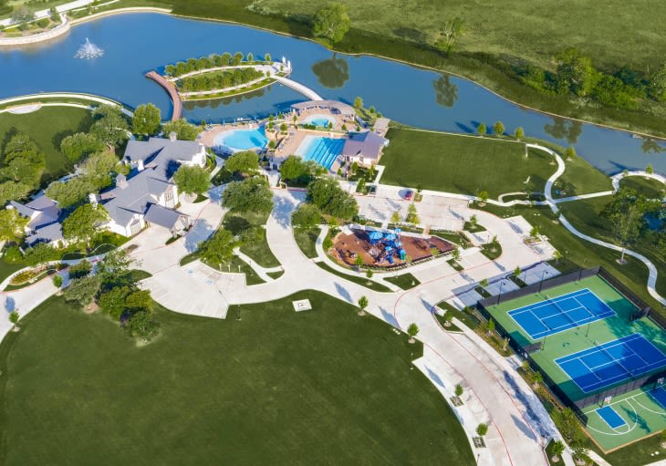 Relocating to Texas? Here Are 11 Communities to Explore