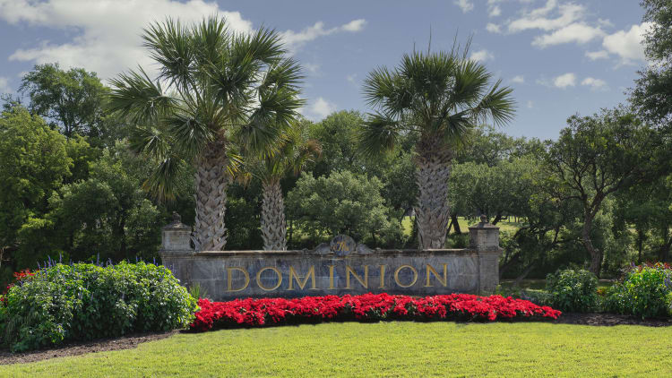 Exploring Local Life Around The Dominion Community of San Antonio