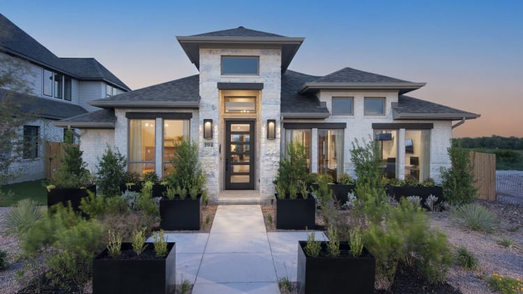 Perry Homes Partners with MyBaseGuide to Support Military Families with Finding Homes in San Antonio