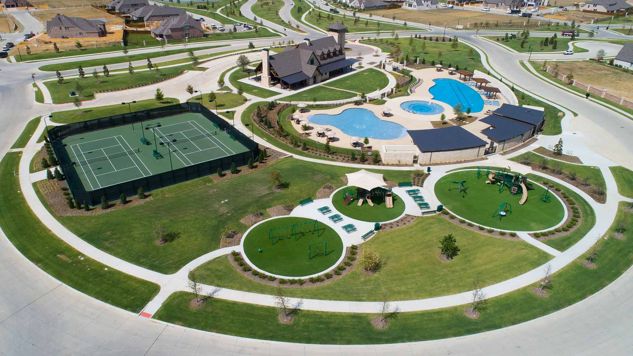 https://res.cloudinary.com/perryhomes/image/upload/v1720744323/StarTrail-6_yf0cux.jpg