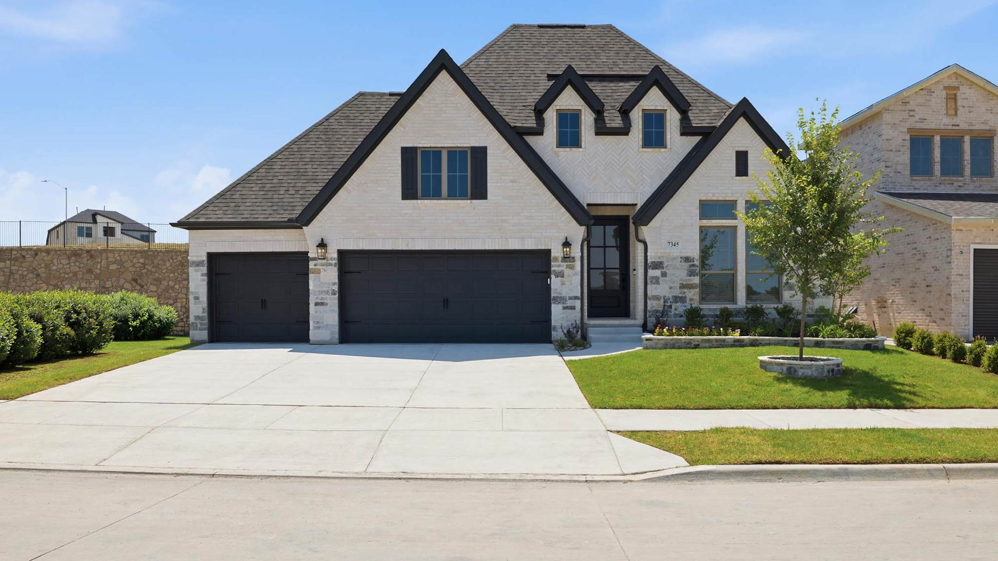 Design 2574W at 7345 Harrier Street, Fort Worth, Texas
