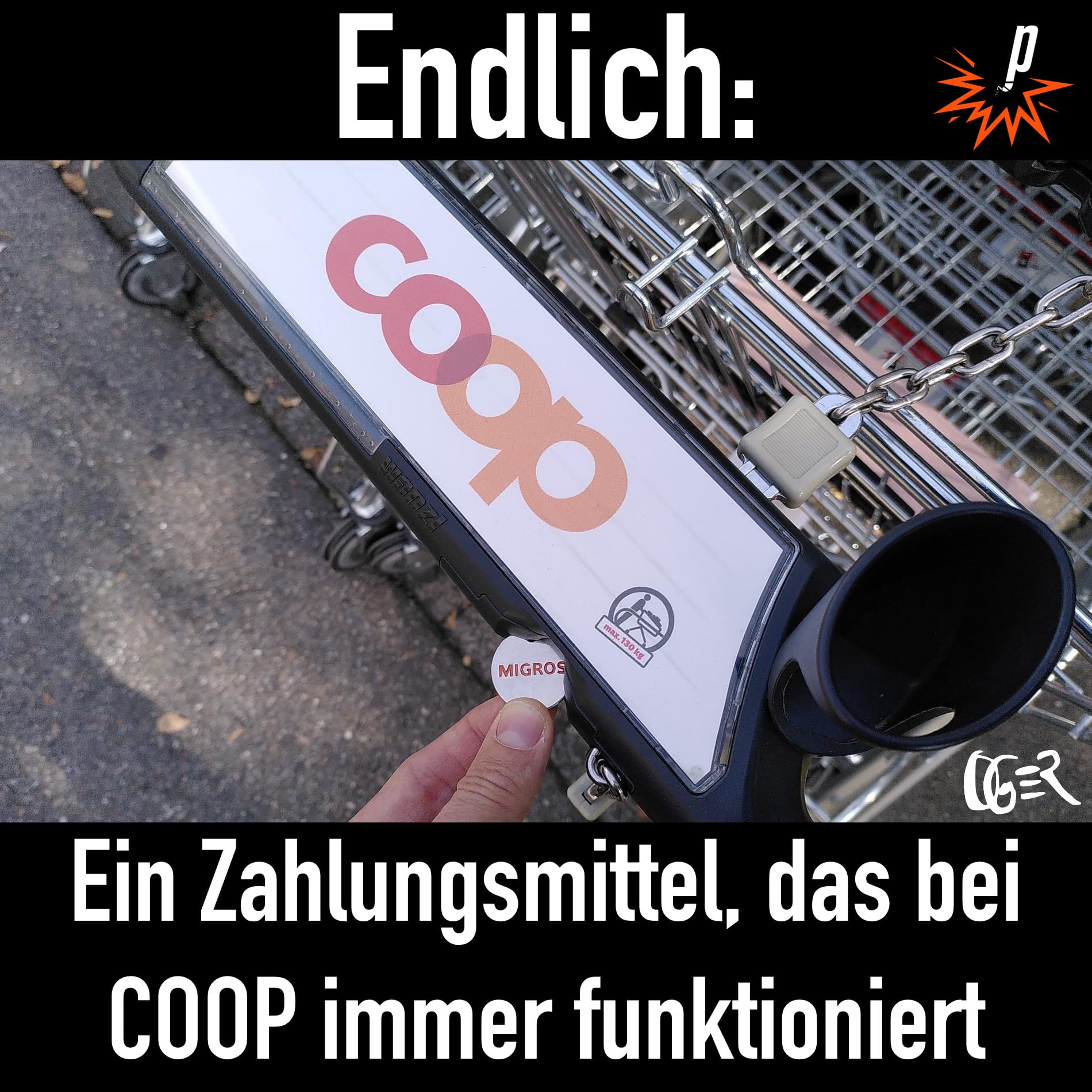 Hand, die eine Migros-Münze in den Münzschlitz eines COOP-Einkaufswägelis schiebt