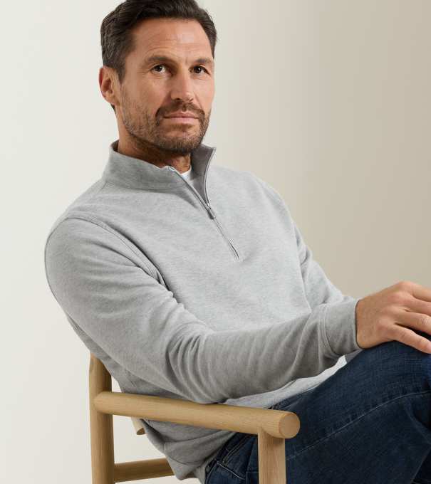 Crown Comfort Quarter-Zip Pullover in Light Grey