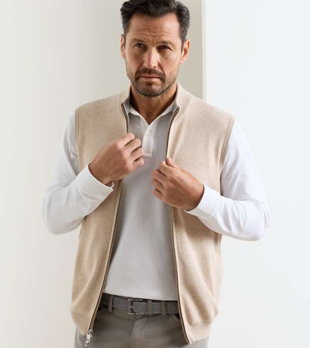Coolspun Lite Full-Zip Sweater Vest in TRUFFLE